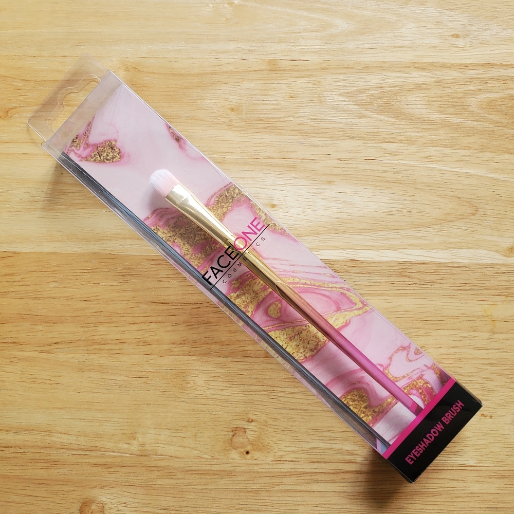 FaceOne Metallic Ombre Eyeshadow Brush